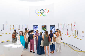 Guests guided through the Athens Olympic Museum’s permanent exhibition with exclusive support from the Stavros Niarchos Foundation (SNF)